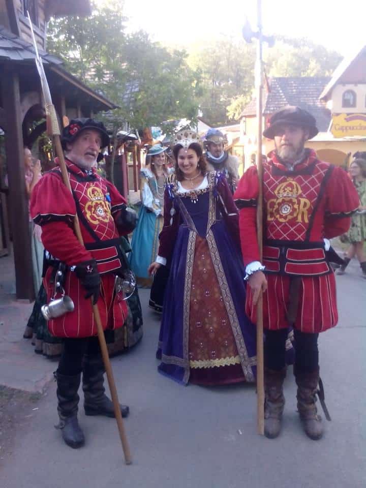 NY RENFAIRE 2015 THE QUEEN