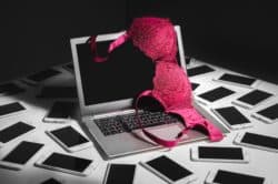 Sexy, Naughty, Dirty Texts for Sexting Your Long-Distance Lovers - LOVE